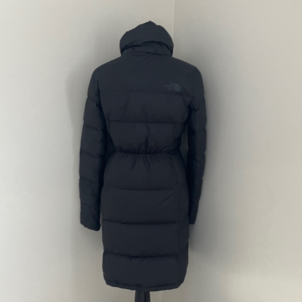 The North Face Metropolis Down Parka - Picture 8 of 12